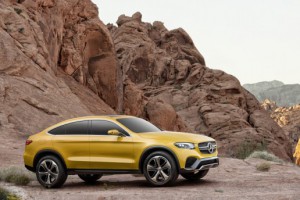 15C351_03-2000-x-1333-516x344
