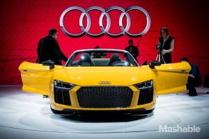 New York Auto Show 2016 Audi R8 Spyder